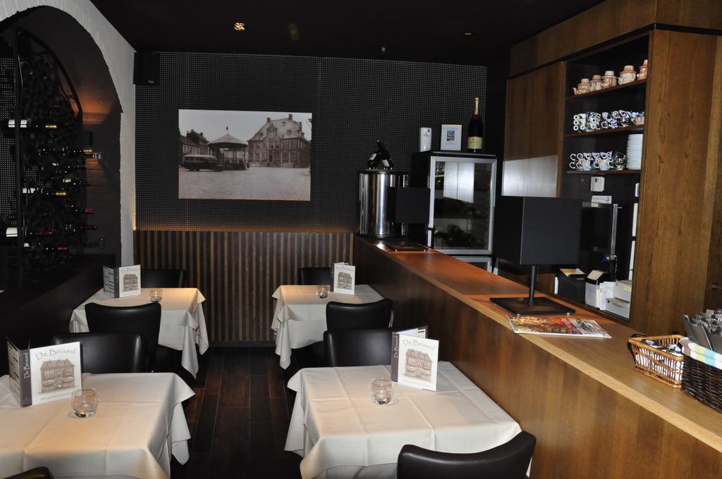 Hotel Brasserie De Beiaard Torhout Esterno foto