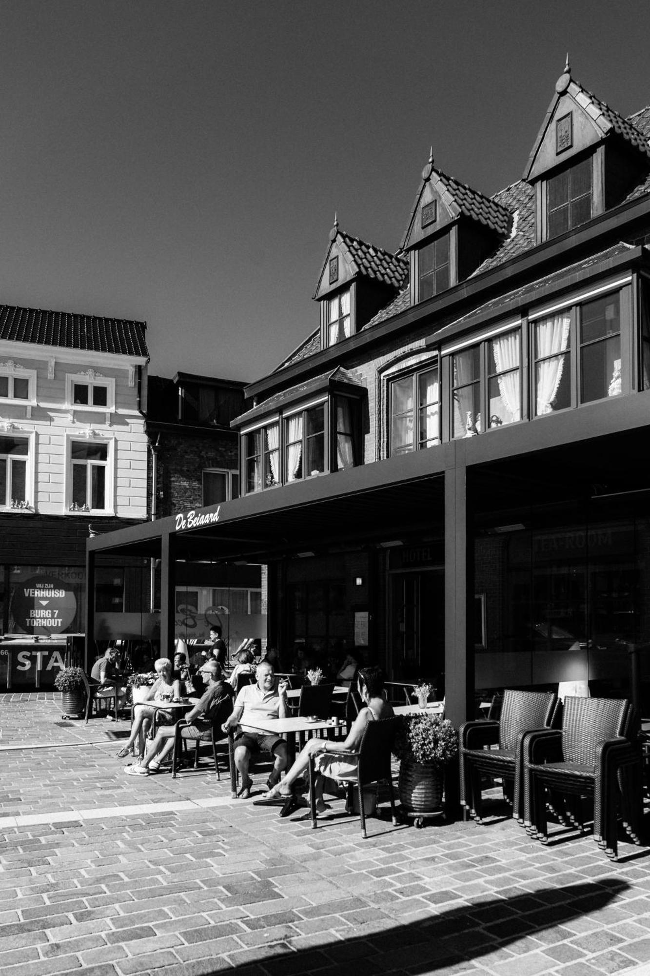 Hotel Brasserie De Beiaard Torhout Esterno foto